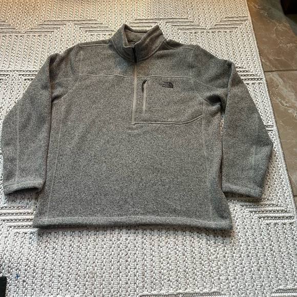 The North Face Light Gray Sherpa Fleece Jacket - Picture 5 of 10